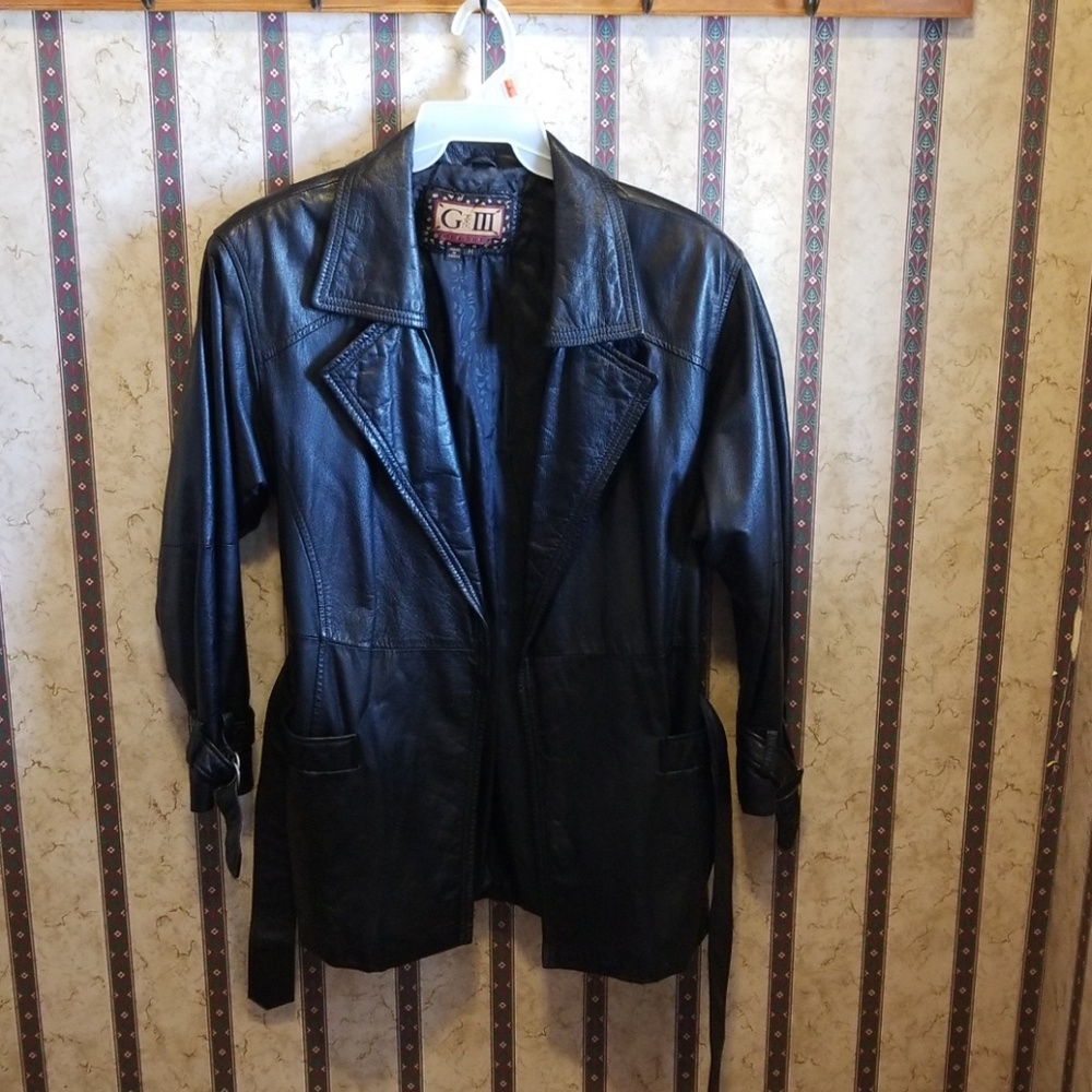 Like new ladies leather coat